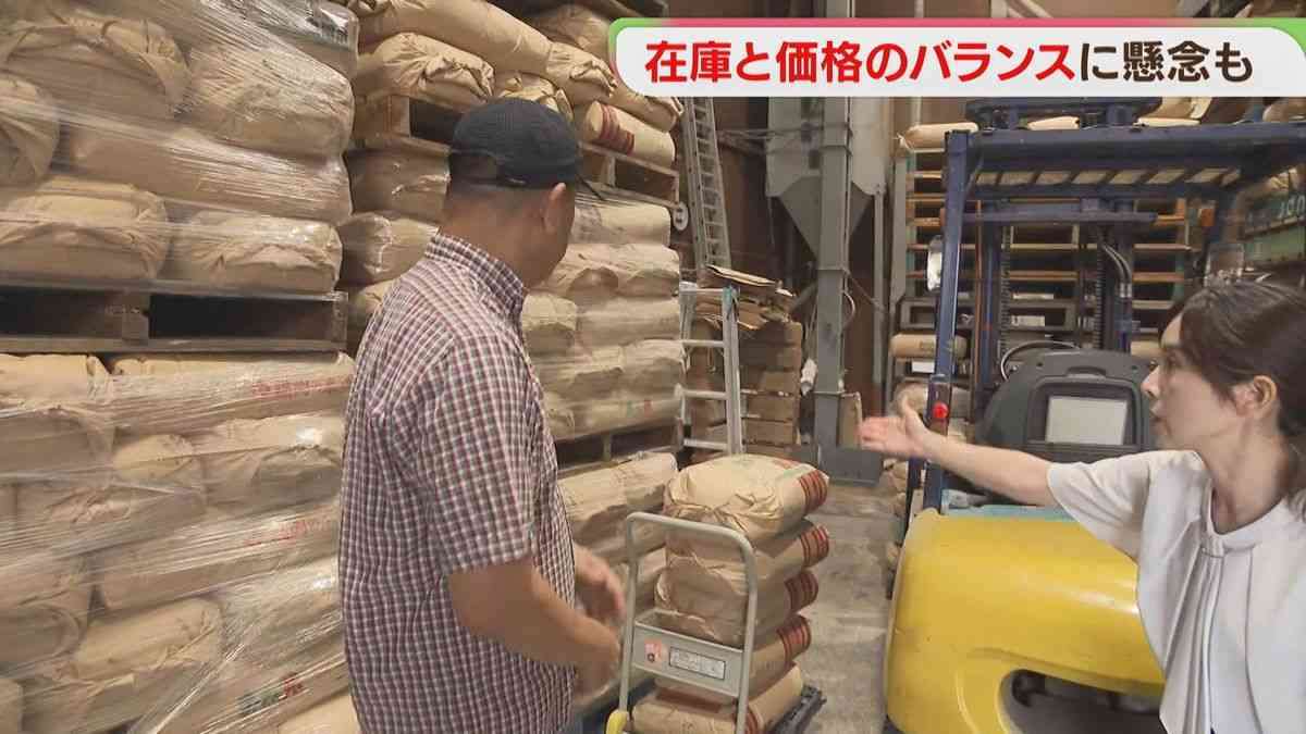 「新米」去年より大幅に安く　コンビニおにぎり値下げ　米穀店は在庫に悩み　今後は