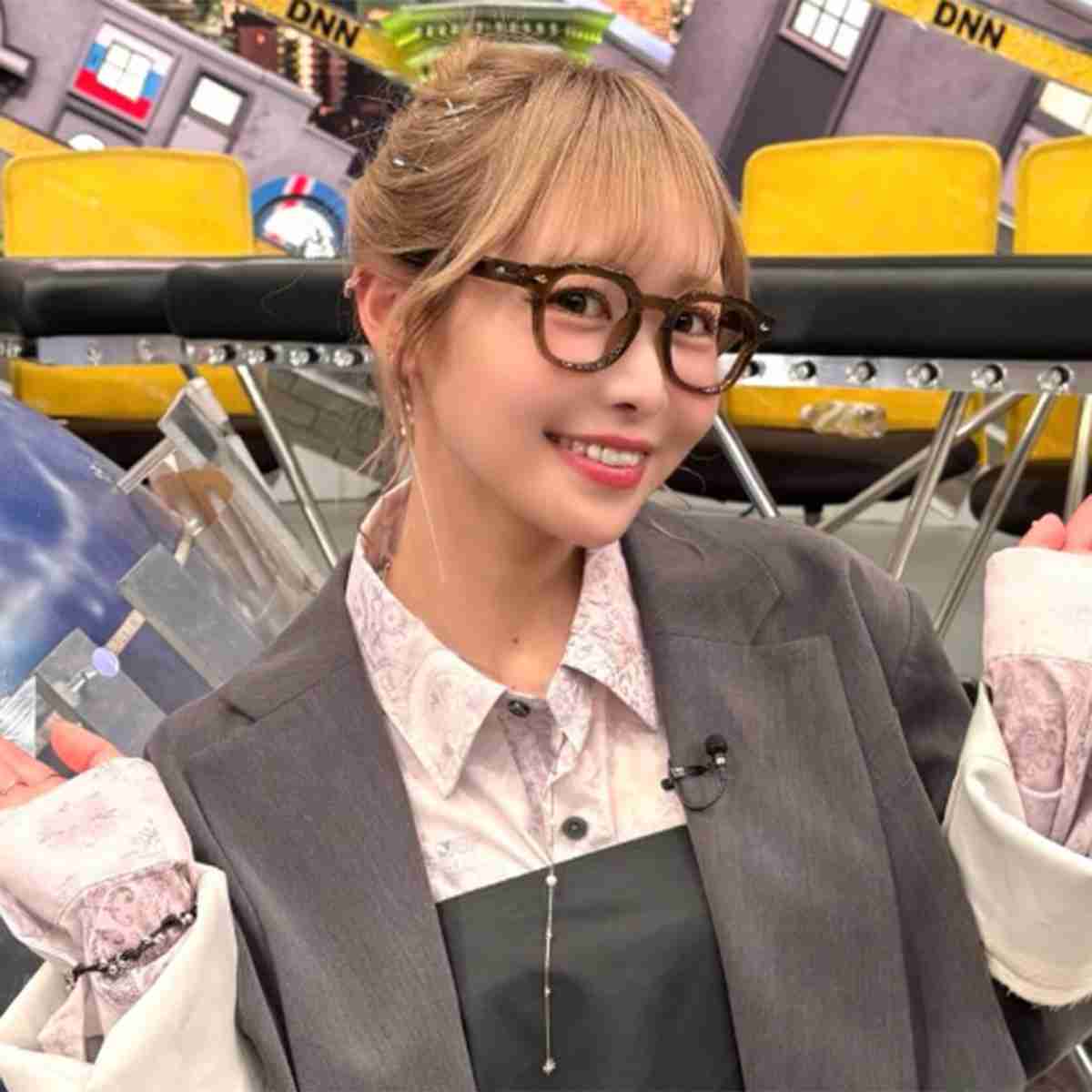 「胸きゅっとなった」FRUITS ZIPPER・仲川瑠夏　月足天音の手だけ取らず…メンバー集合のソロデビュー祝福シーンでファンが感じた“違和感”（女性自身） - Yahoo!ニュース