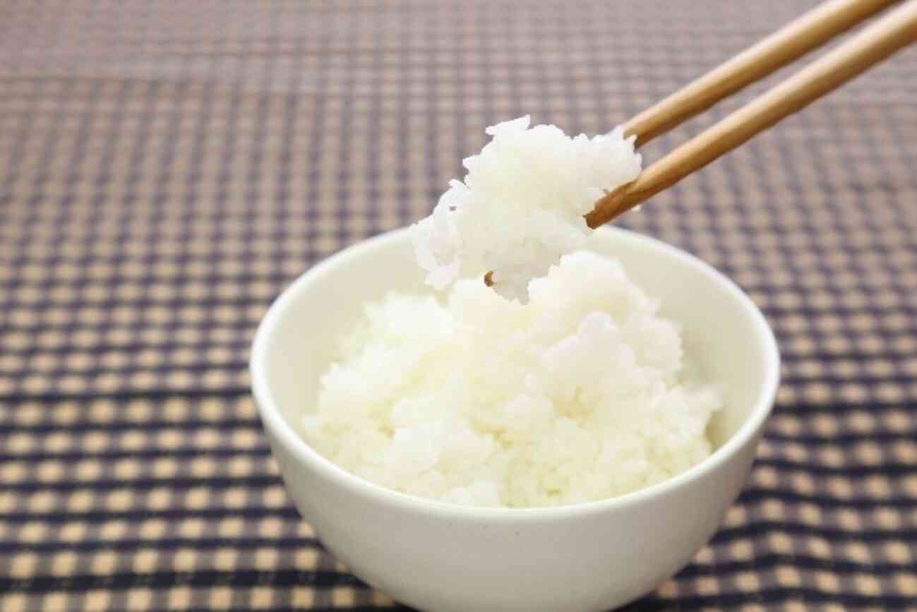 【林先生が驚く初耳学】炊飯器で炊いたご飯で１番美味しい部分は？ご飯を早炊きした方が美味しく炊ける理由 - メディアの虜