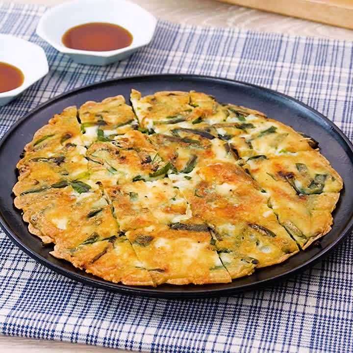 もちもち食感♪ 豆腐のチーズチヂミのレシピ動画・作り方 | デリッシュキッチン