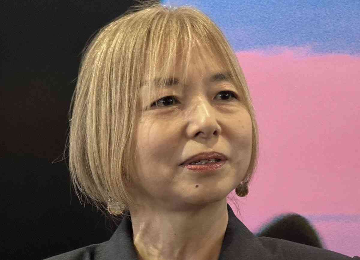 山口智子　夫・唐沢寿明は旅行中「ずっとＹｏｕＴｕｂｅを見てる」「大食いの大会とか」 | 東スポWEB