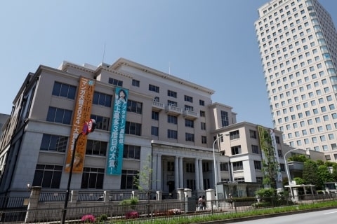 『みいちゃんと山田さん』作者の「自宅」とされる情報拡散、「行った」との投稿も…講談社は警察に情報提供（弁護士ドットコムニュース） - Yahoo!ニュース