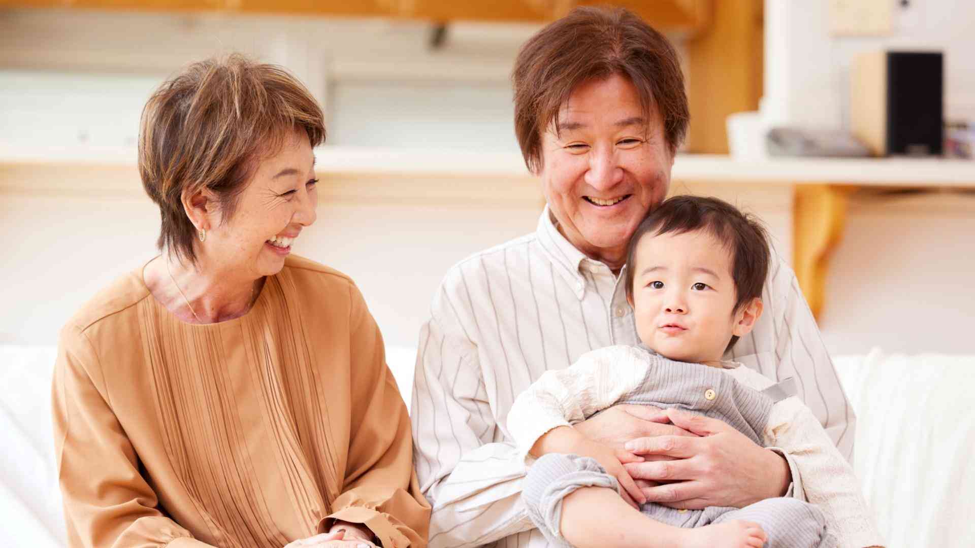 夏休みの「孫疲れ」祖父母のジレンマ「かわいいけどお金がかかる」「体力がもたない」 #エキスパートトピ（なかのかおり） - エキスパート - Yahoo!ニュース