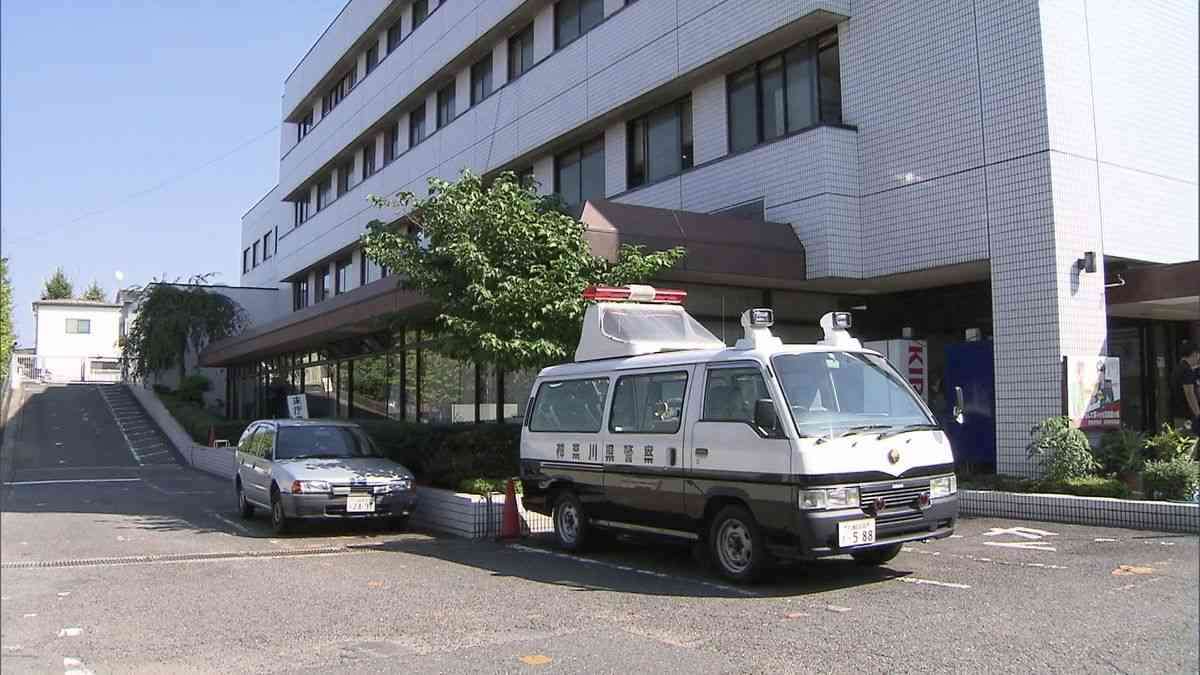 警察署トイレに血流し倒れた10代の警官…重体　体の下には拳銃