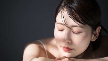 「なぜ美容雑誌に出てくるモデルは二重まぶたばかり？」編集者に疑問をぶつけたらわかった意外なこと