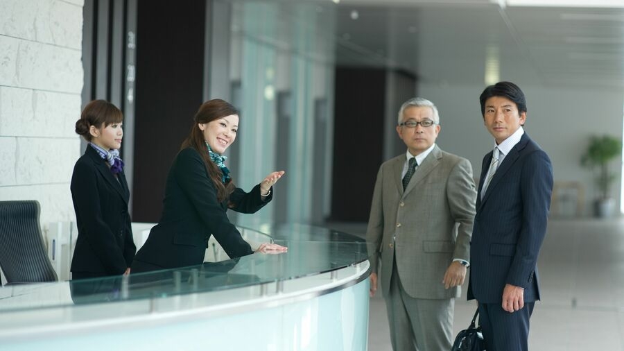 受付の仕事してる(してた)方、色んなこと話しましょう