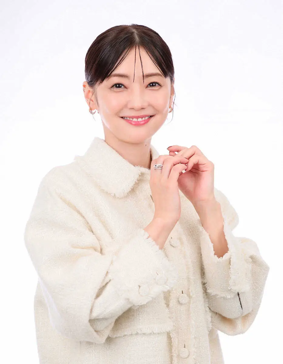【熱愛スクープ】スーパーで食料品を…倉科カナ&三代目・ØMI「ラブラブ買い物デート」撮った!