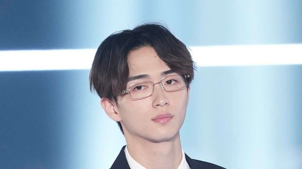 沢村一樹の次男・野村康太「小顔過ぎる」「何頭身？」身長184cmの抜群スタイル「まじでカッコいい」TGC登場で大歓声 | バラエティ | ABEMA TIMES | アベマタイムズ