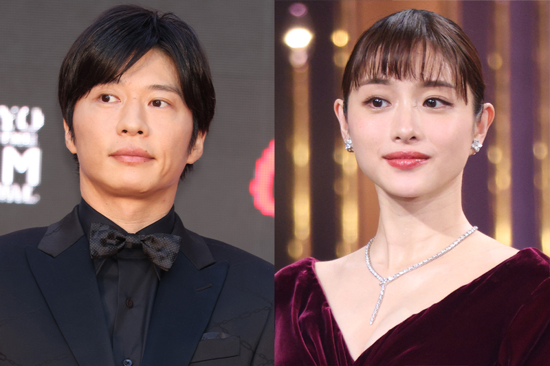 石原さとみ、田中圭の“再出発”主演舞台に駆け付けてエール　公私にわたって20年近く親交を深めてきた2人　単なる共演者を超えた“特別な存在” (1/2)| 女性セブンプラス