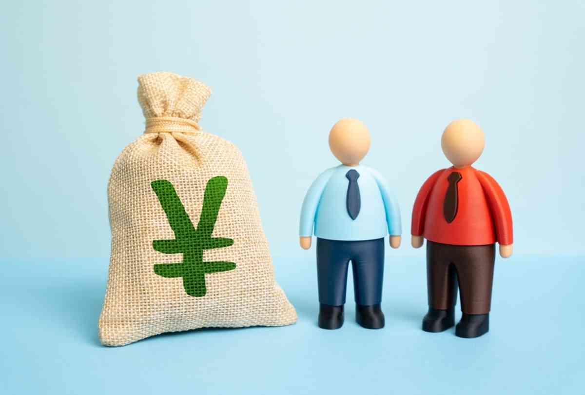 40歳・年収480万円の男性との結婚を母に反対されています。理由は「40歳でその年収は低すぎる」から。男性40歳・年収480万円は、一般的に見て低いほうなのでしょうか？|ファイナンシャルフィールド|﻿年収