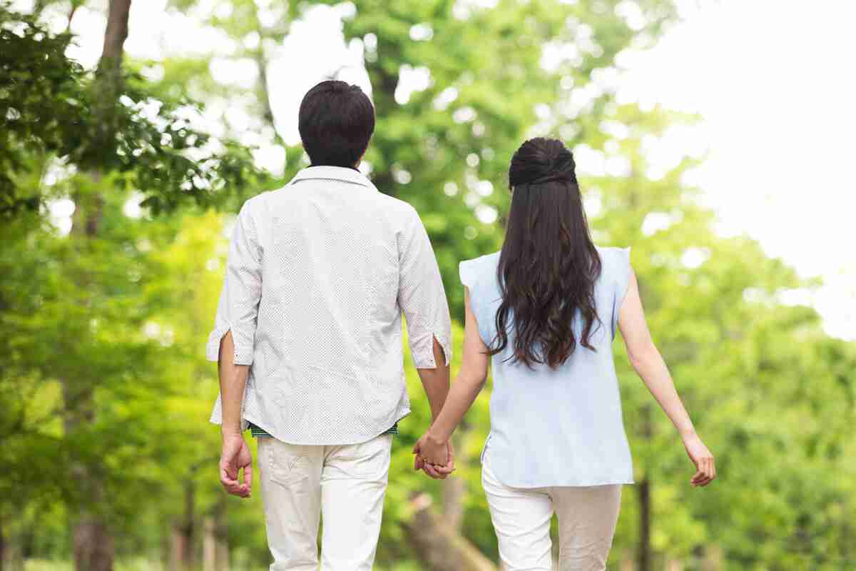 結婚に利点見いだせず意欲低下、「いずれするつもり」が初めて8割下回る　初婚の出会いネット倍増・厚労省調査（時事通信） - Yahoo!ニュース