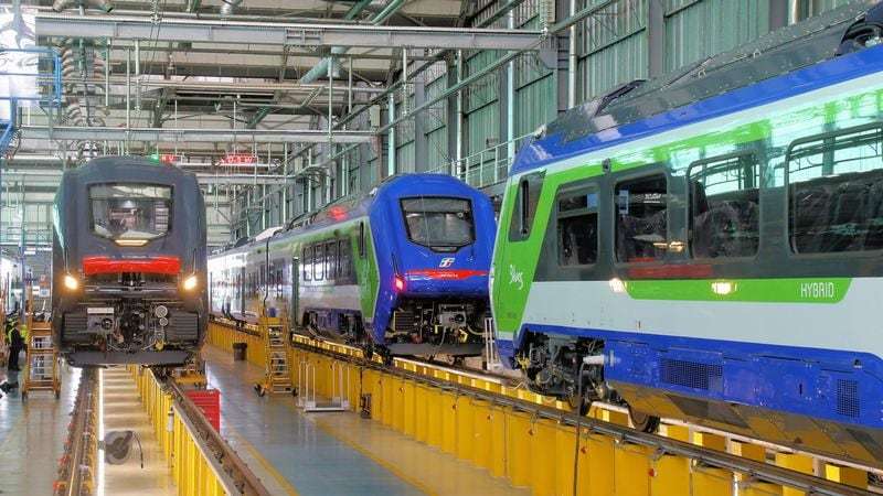 日立の｢イタリア鉄道工場｣どんな車両を製造中？ 主力製品は高速列車､環境配慮ローカル車両も | ビジネス | 東洋経済オンライン