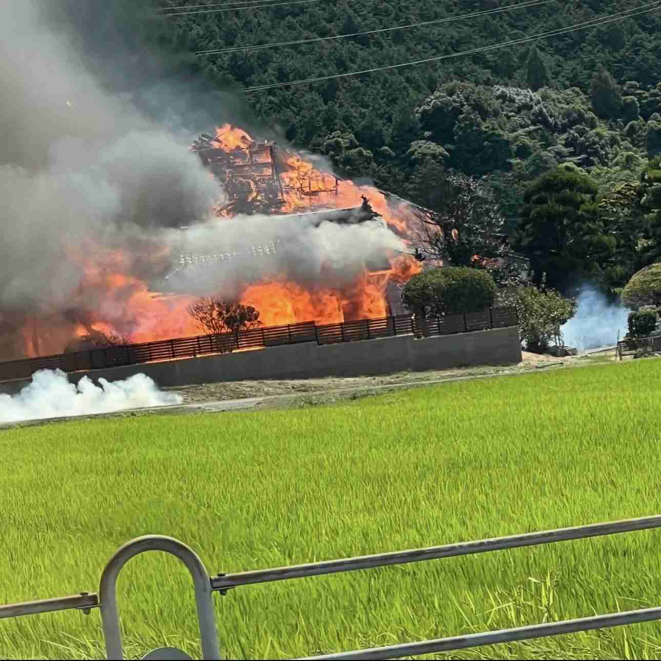 山口・清安寺本堂全焼、歴史ある寺院が失われる / X