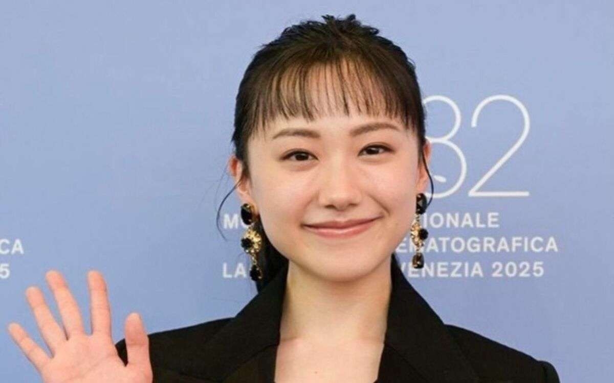 「180センチ超のイケメンで…」芦田愛菜（21）の“次なるお相手役”を務める二世タレント（22）の実名とは《『薬屋のひとりごと』実写化》