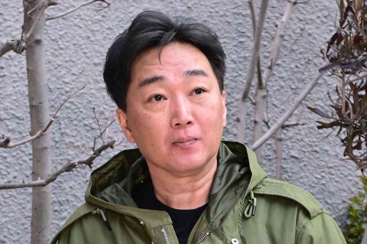 スピードワゴン・小沢一敬　所有オープンカー〝初助手席〟は大物女性タレント「50ｍ乗ってもらった」 | 東スポWEB