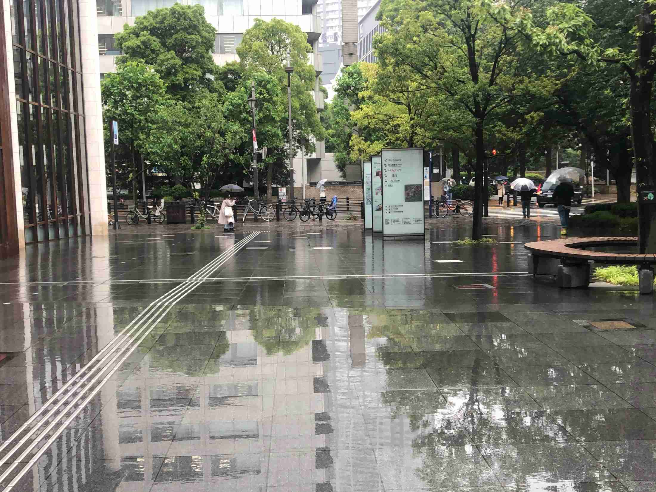 「また雨でうんざり」長雨すぎる関東　東京の降水日数は史上最長の33日間に　いつまで続く秋雨（ウェザーマップ） - Yahoo!ニュース