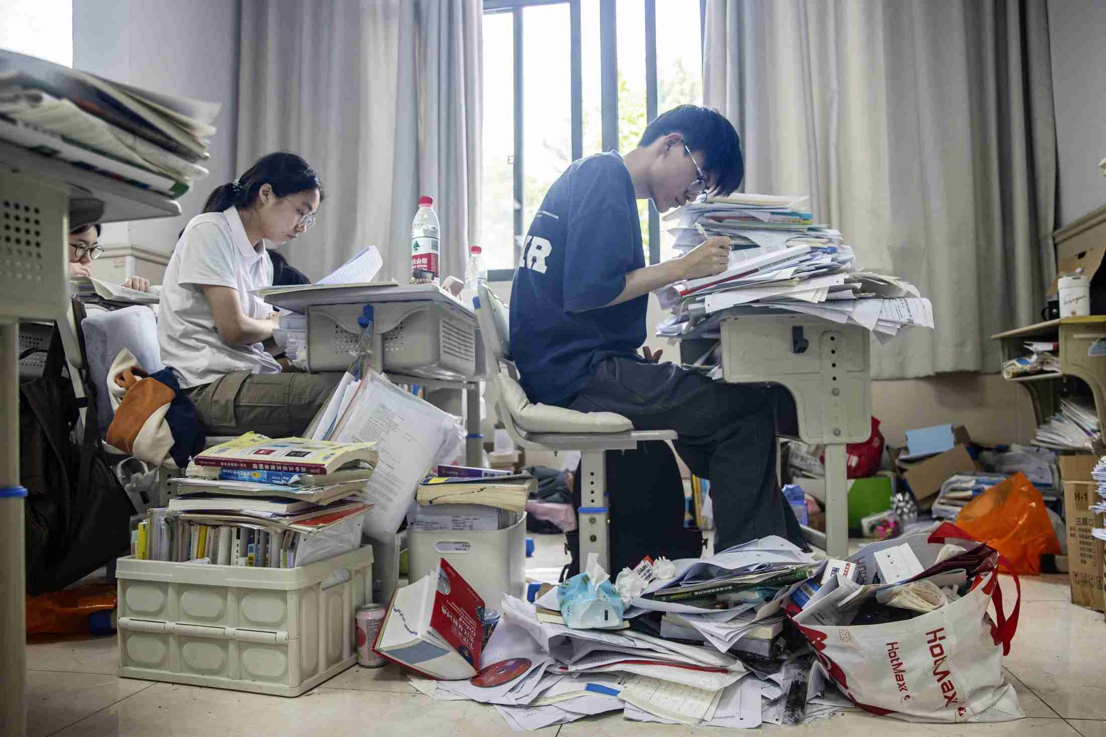 中国、悩める若者2800万人　「教育強国」の陰でうつ病患う（共同通信） - Yahoo!ニュース