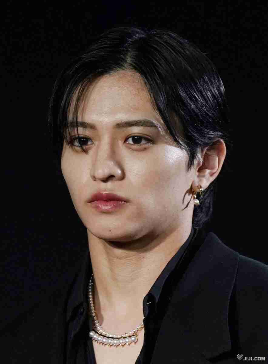 timelesz猪俣周杜の逮捕現場のコンビニ店員「ごく普通のカップルに見えたのに…」と証言…事件後の“警察の聴取”とファン過熱の二次被害