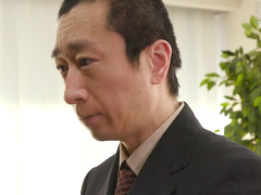 こめお、丸刈り黒スーツ姿で食中毒事故を再謝罪 割烹店は現在営業停止中「閉店を視野」