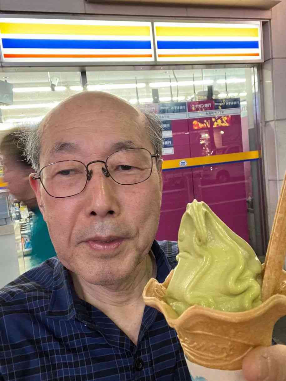 「豆腐みたい」と紹介…桐谷広人さん〝3個50円のスイカ〟に衝撃「いやいや腐ってますよ」「悪食が久しぶりに見れて満足​​​​​​​」「こんなの見たことない。ヤバいと思います」「勇者ですね」：「おっ！」でつながる地元密着のスポーツ応援メディア 西スポWEB OTTO!