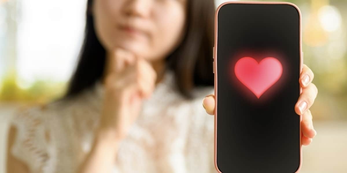 キスマイ玉森裕太さんと「結婚式を執り行いました」夢見る暴走ファンの投稿に批判、法的責任は？ - 弁護士ドットコム