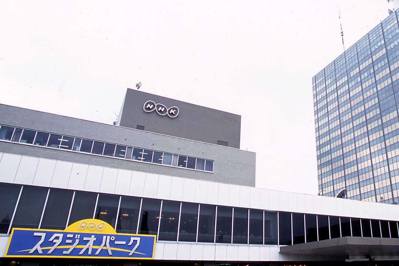 NHK受信料の解約めぐり遺族の体験談がSNSで波紋…母の死後も「本人でないと解約できない」の“真相”は？ | 週刊女性PRIME