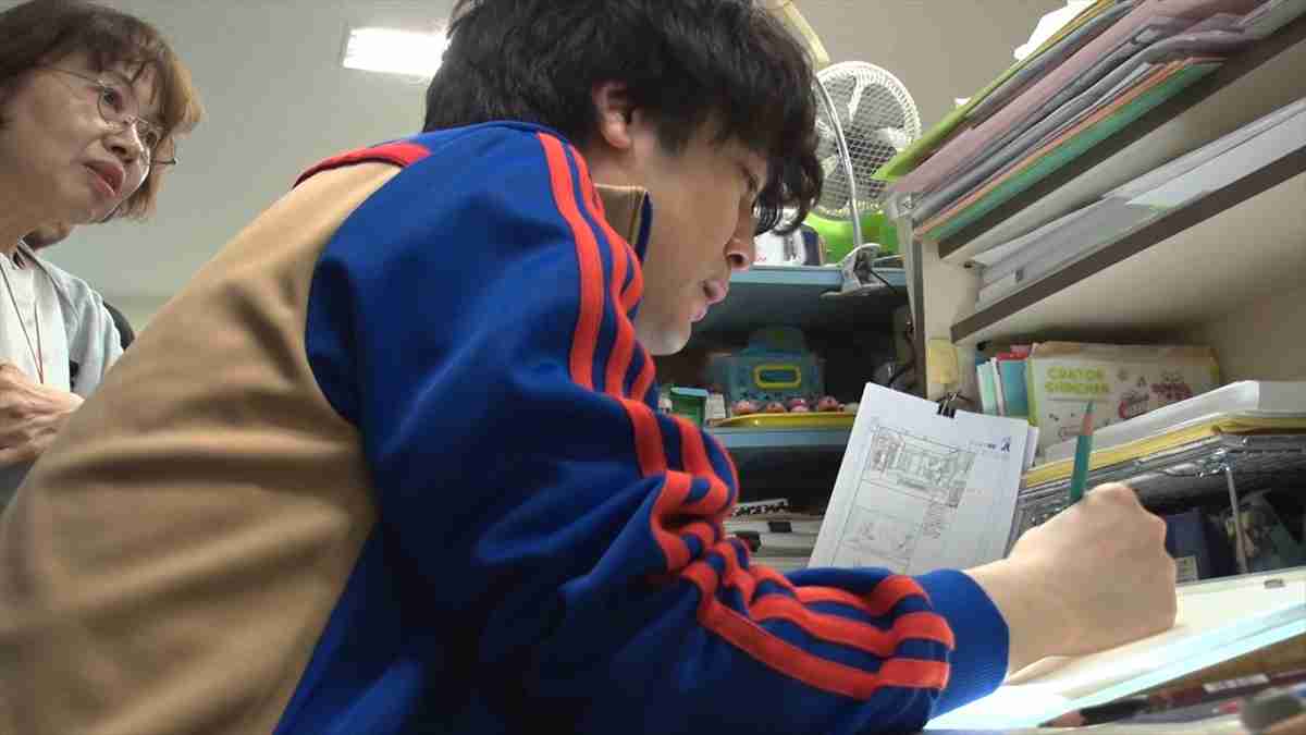 ダウ90000・蓮見翔が『クレヨンしんちゃん』の脚本を初執筆　第1稿はみさえとひろしの会話劇『バズマンTV』で舞台裏を公開 | TV LIFE web
