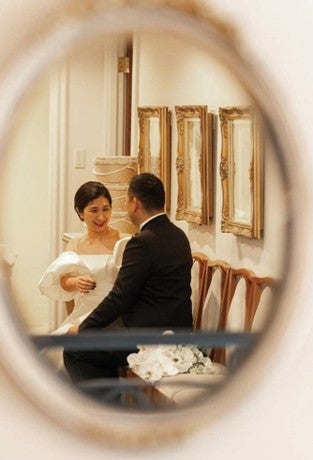 くわばたりえ夫妻、結婚17周年迎え「ゼクシィ」11月号登場 バウリニューアルで涙のファーストミート＆ハグショット公開