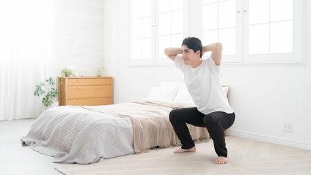「寝ても疲れが取れない」人へ…ジョギングでもヨガでもない、最新研究でわかった「睡眠の質を高める“ある習慣”」（東洋経済オンライン） - Yahoo!ニュース