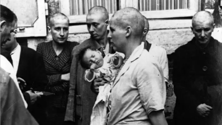 Robert Capa Reveals an Ugly Side of Liberation in WWII France