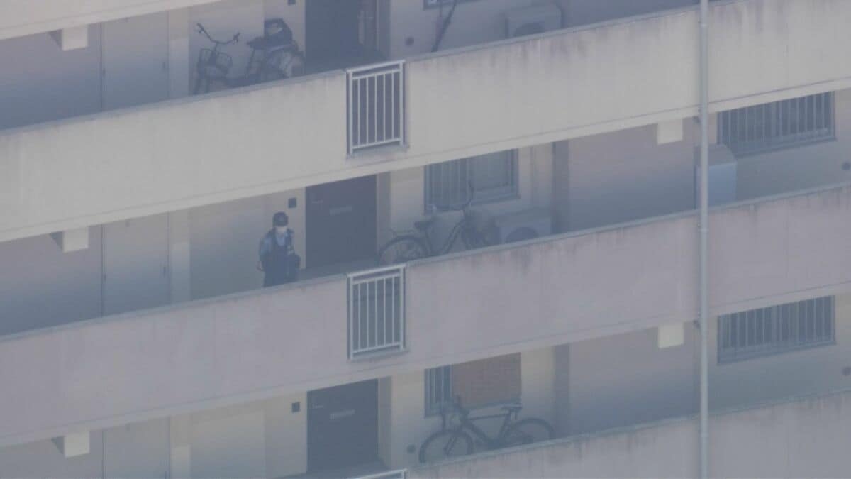 【速報】「もみくちゃになり刺さってしまった」55歳女性が腹を刺され死亡　無職の58歳男を現行犯逮捕　大阪・貝塚市の集合住宅 | MBSニュース | 関西の最新ニュースを分かりやすく。 (1ページ)