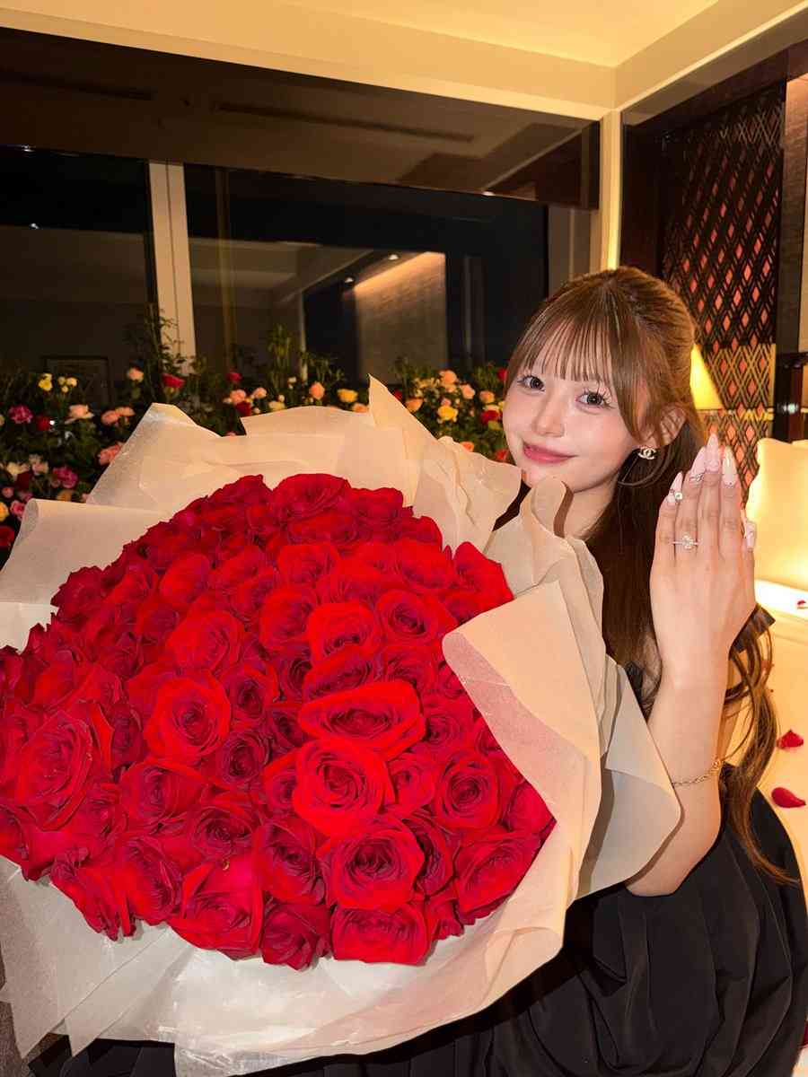 カップルYouTuber・つーさんとゆっぴ、婚約発表 出会いは小学生・高校で破局→復縁5年記念日にプロポーズ