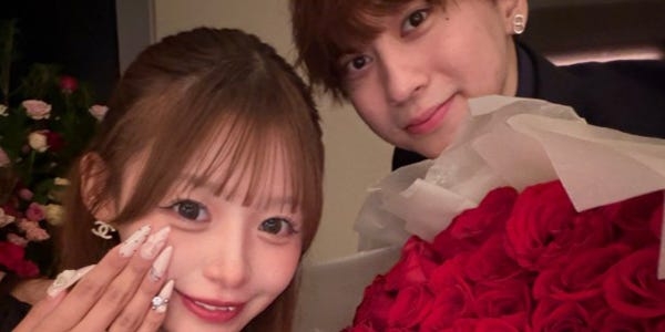 カップルYouTuber・つーさんとゆっぴ、婚約発表 出会いは小学生・高校で破局→復縁5年記念日にプロポーズ - モデルプレス