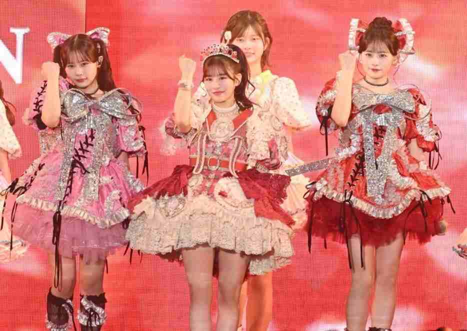 ＜カワラボ＞“九州美女”がドリームユニット結成　FRUITS ZIPPER月足天音、CANDY TUNE立花琴未＆村川緋杏がTGCで新曲初披露 (MANTANWEB) - Yahoo!ニュース