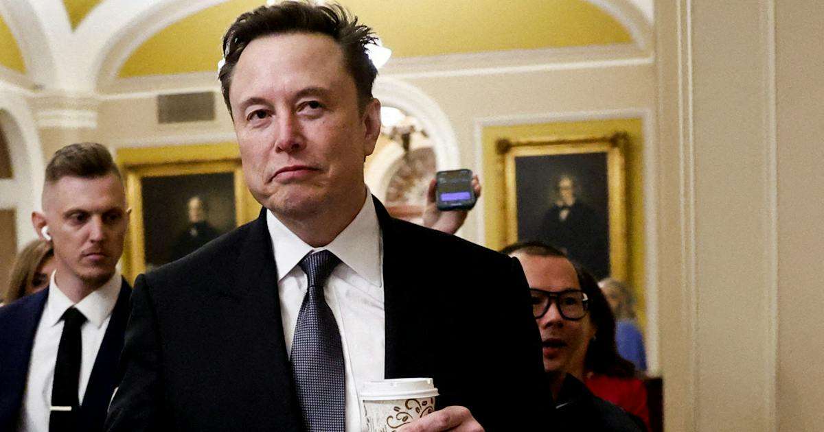 イーロン・マスク氏、外国人技術者ビザ擁護　トランプ支持者と対立 - 日本経済新聞