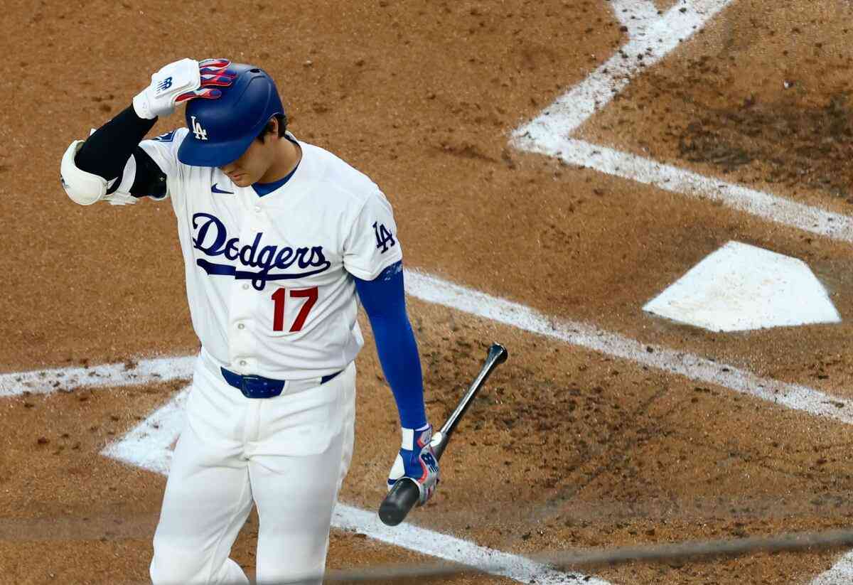 大谷翔平スタメン外…31戦ぶり後半戦2度目　左膝、右上腕不安　球団と〝会談〟へ…二刀流断念か今後方針検討　前夜4打席連続K　DHはコール（サンケイスポーツ） - Yahoo!ニュース