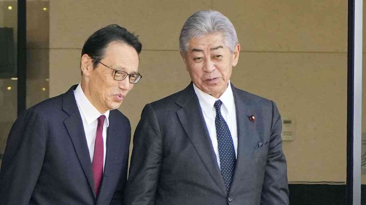 岩屋前外相らが訪中 関係改善探る - Yahoo!ニュース