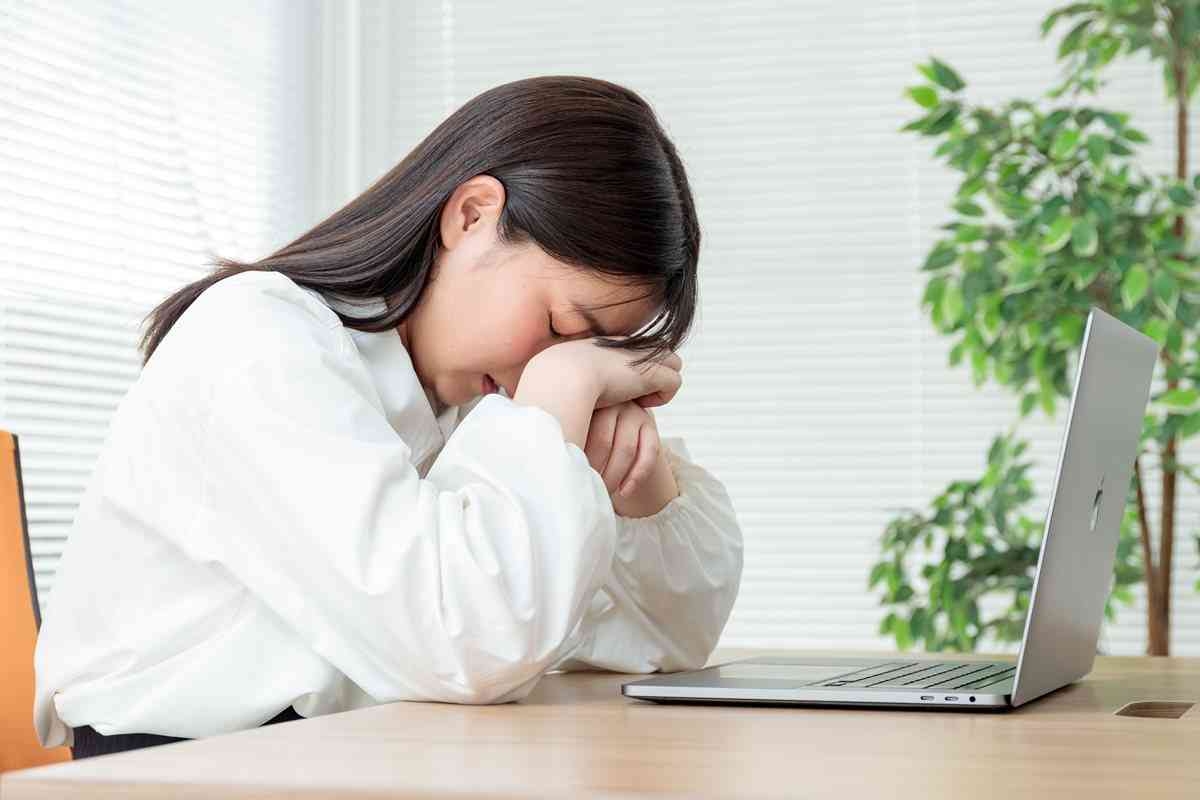 「当日の欠勤はやめてくれないか」　法律で認められているのに「生理休暇」が取得しにくい問題、男性が多い職場などで周囲の無理解も原因か