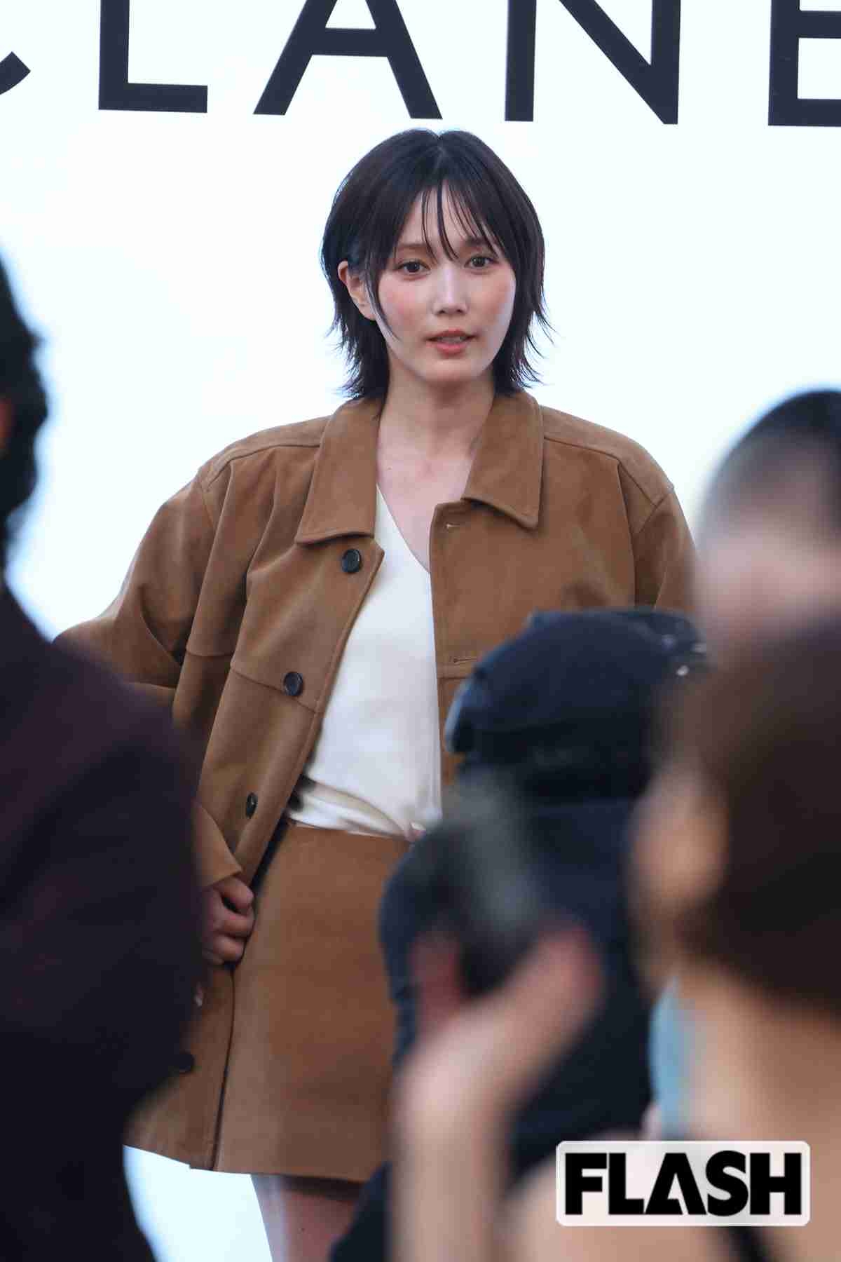 本田翼の “超ミニ” スタイルにソウル騒然!「かわいすぎる」現地ファンも驚いた圧倒的ビジュアル