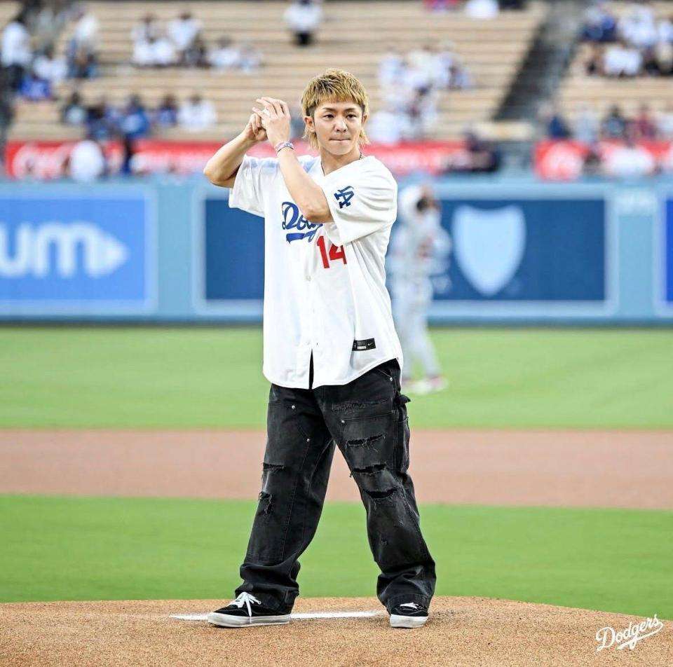 Number_i 岸優太が佐々木朗希相手に速球投げ込む　始球式でドジャースタジアムがどよめく　平野紫耀「すてきな経験」神宮寺勇太「うれしく思う」