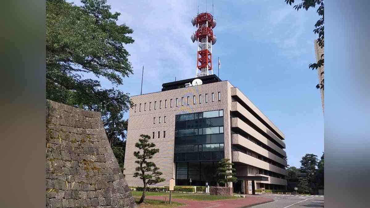 福井県警 敦賀署 繰り返す騒音と「はよ出て行けよ」「泣かしに行くぞ」…近隣住民を退去させ、威力業務妨害の疑いで逮捕 : 読売新聞