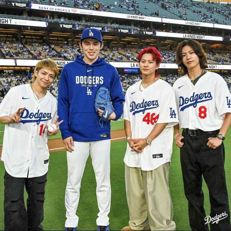 Number_i 岸優太が佐々木朗希相手に速球投げ込む　始球式でドジャースタジアムがどよめく　平野紫耀「すてきな経験」神宮寺勇太「うれしく思う」