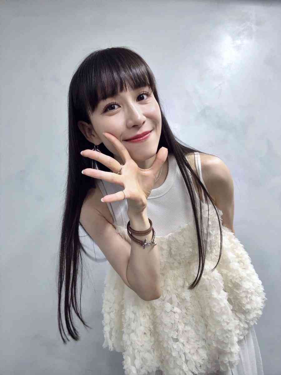Perfumeあ~ちゃん、イタリアで挙式!コールドスリープ中に3人集合「花嫁姿美しい」「泣けちゃう」
