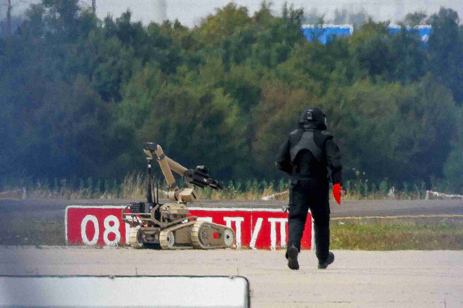 独空港のドローン侵入事案、内相「ロシアが関与」　爆発物に特徴（毎日新聞） - Yahoo!ニュース