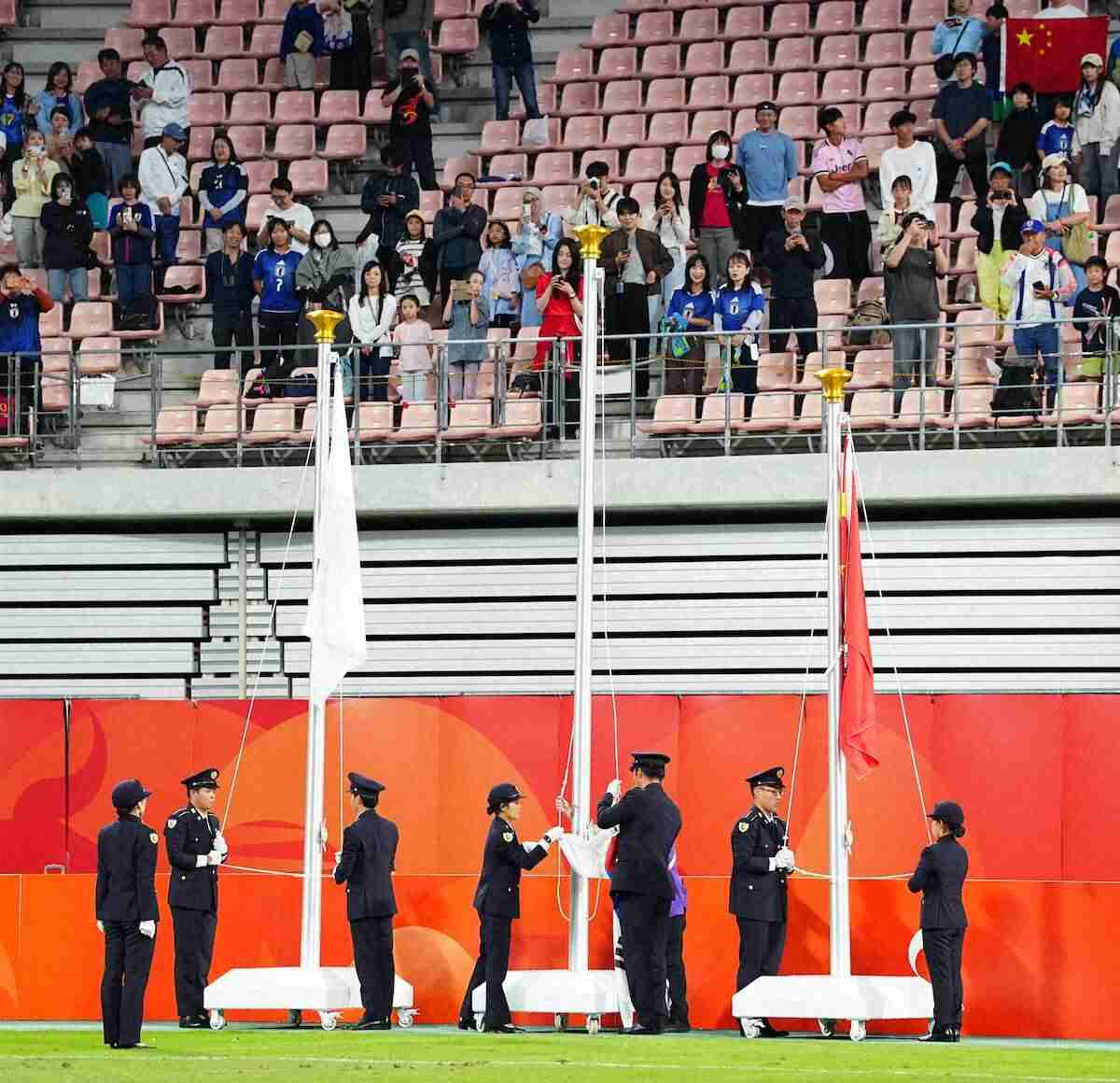 【アジア大会】サッカー男子決勝でまさかのトラブル　表彰式で韓国国旗が掲げられず…ブーイングも（スポニチアネックス） - Yahoo!ニュース
