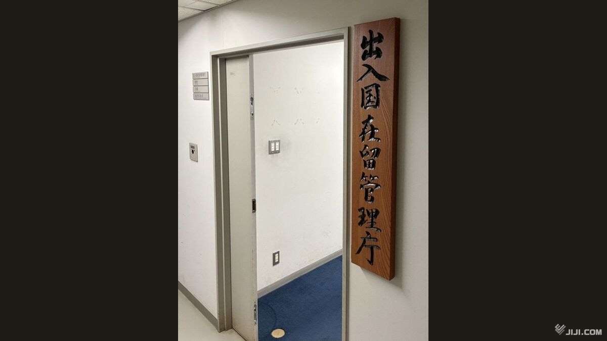 「高度外国人材」年収要件上げ　入管庁、賃金上昇受け
